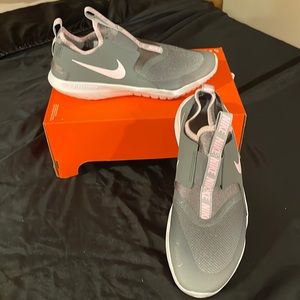 Nike Girls' Grade School Flex Runner Fade Running Shoes